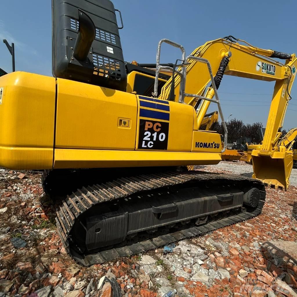 Komatsu 210-8 履带挖掘机