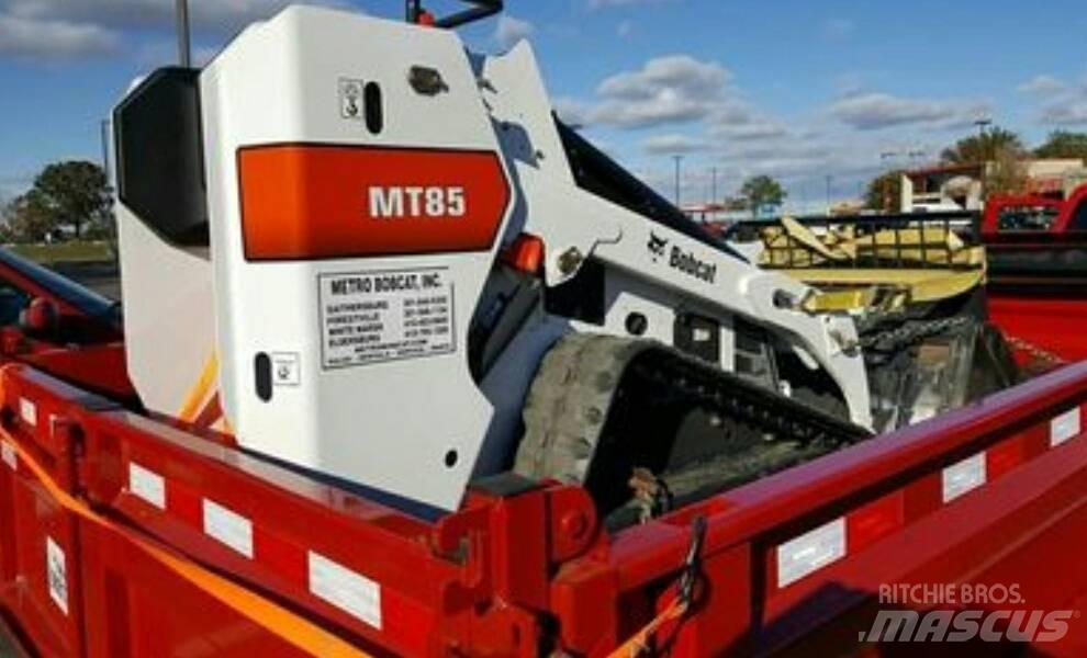 Bobcat MT 85 滑移装载机