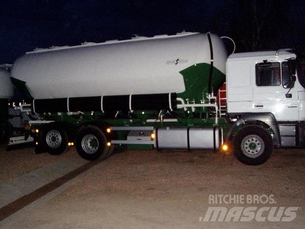 MAN 26.343 6x2 油罐车
