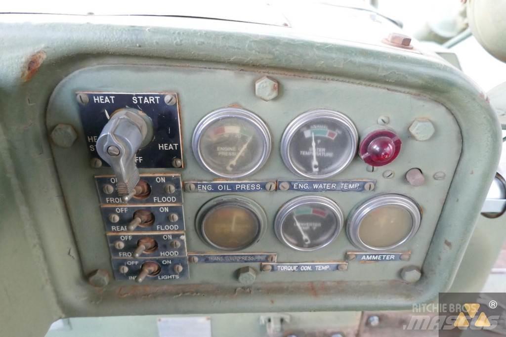 CAT D7F Ex-army 履带式推土机