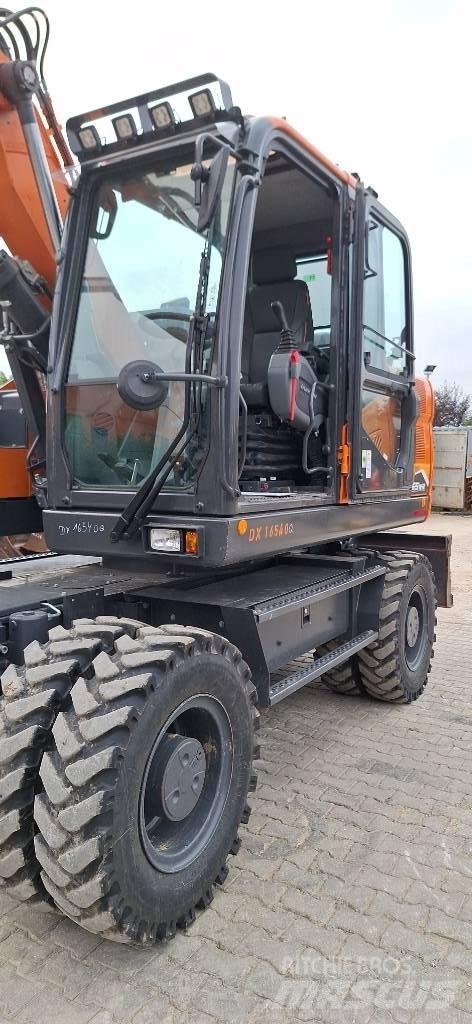 Doosan DX 165 WR-7 轮式挖掘机