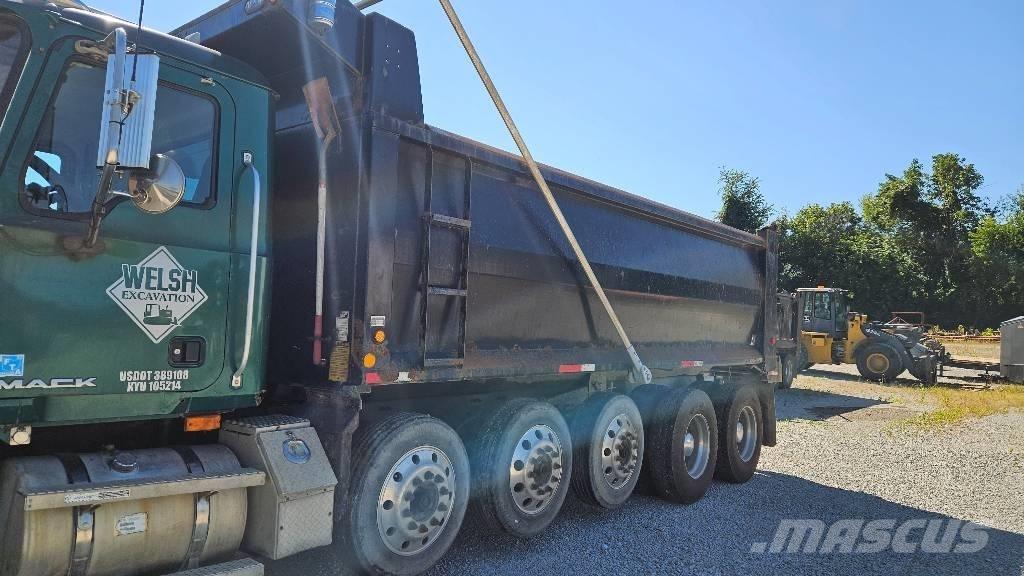 Mack CTP613 自卸式货车