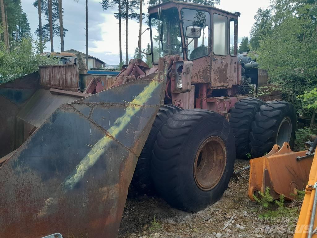 Valmet 1200 轮式装载机