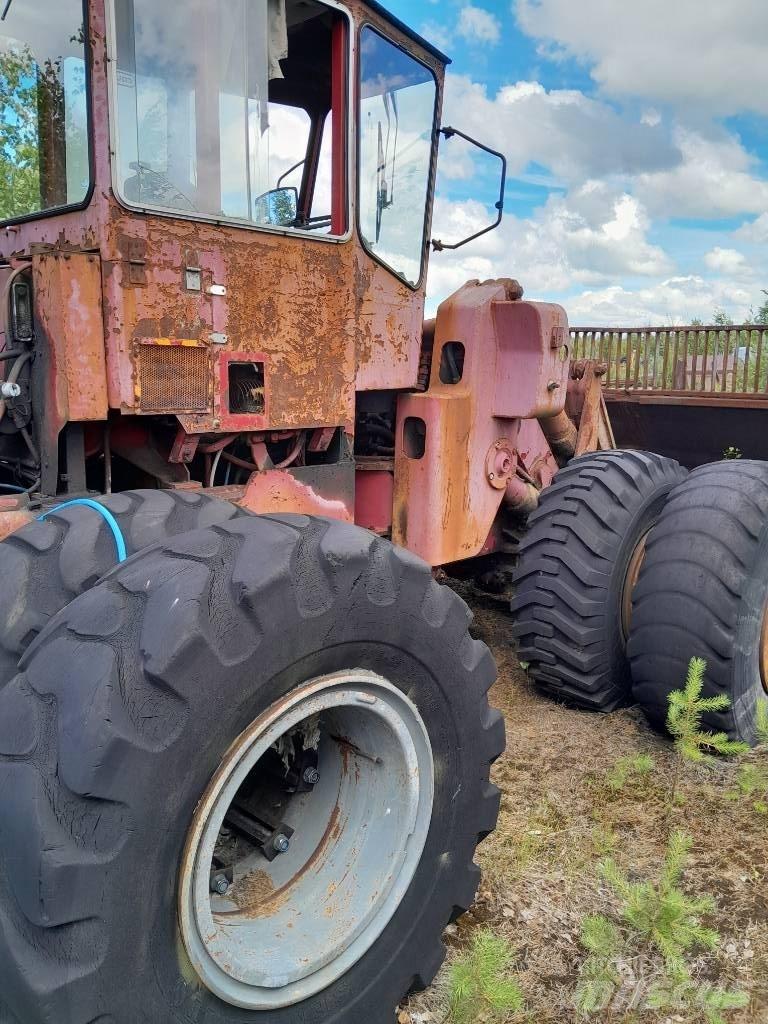Valmet 1200 轮式装载机
