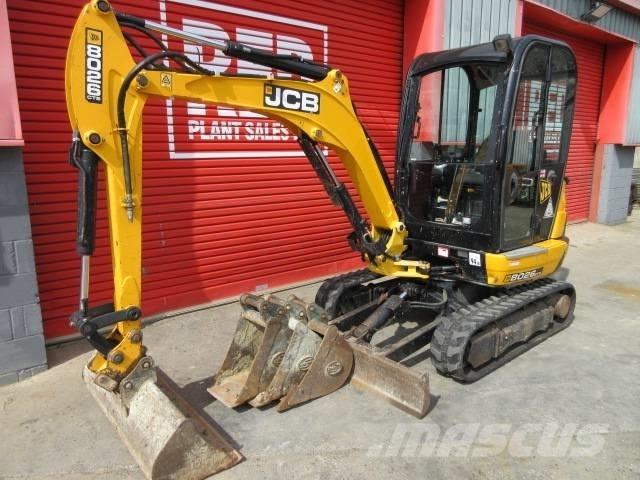 JCB 8026 CTS 小型挖掘机