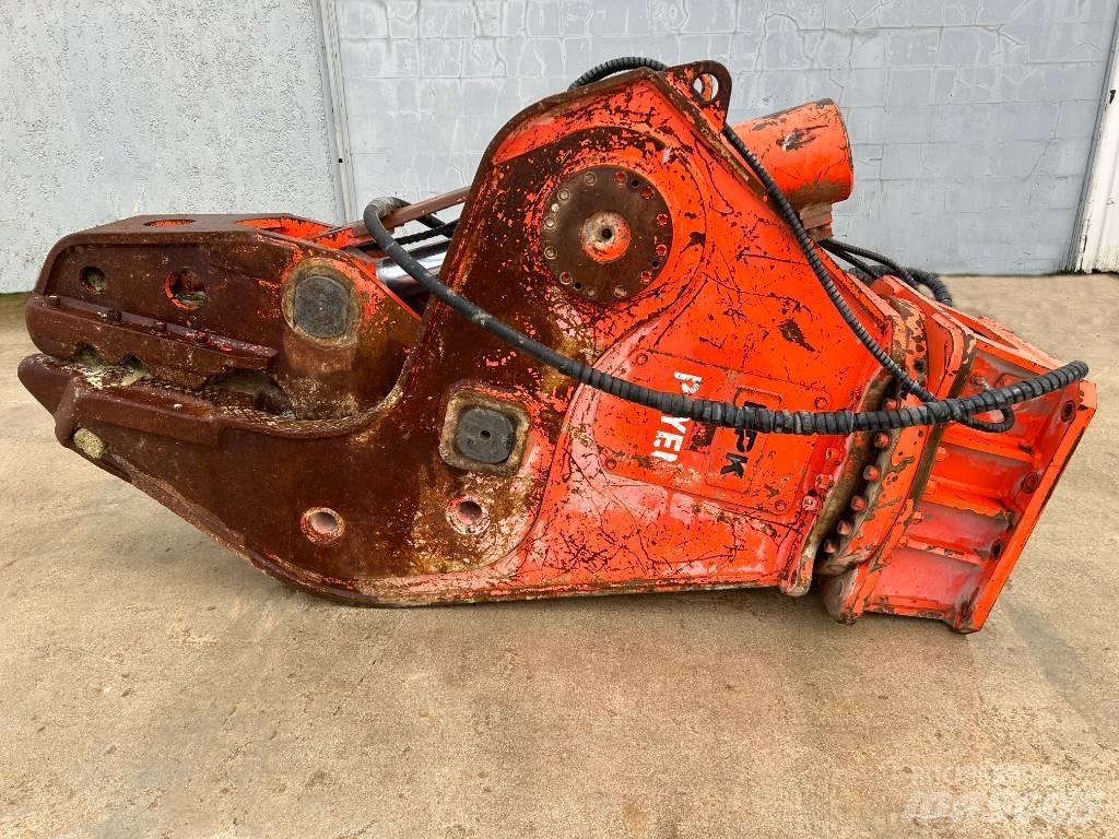 NPK U 45 JR 液压剪