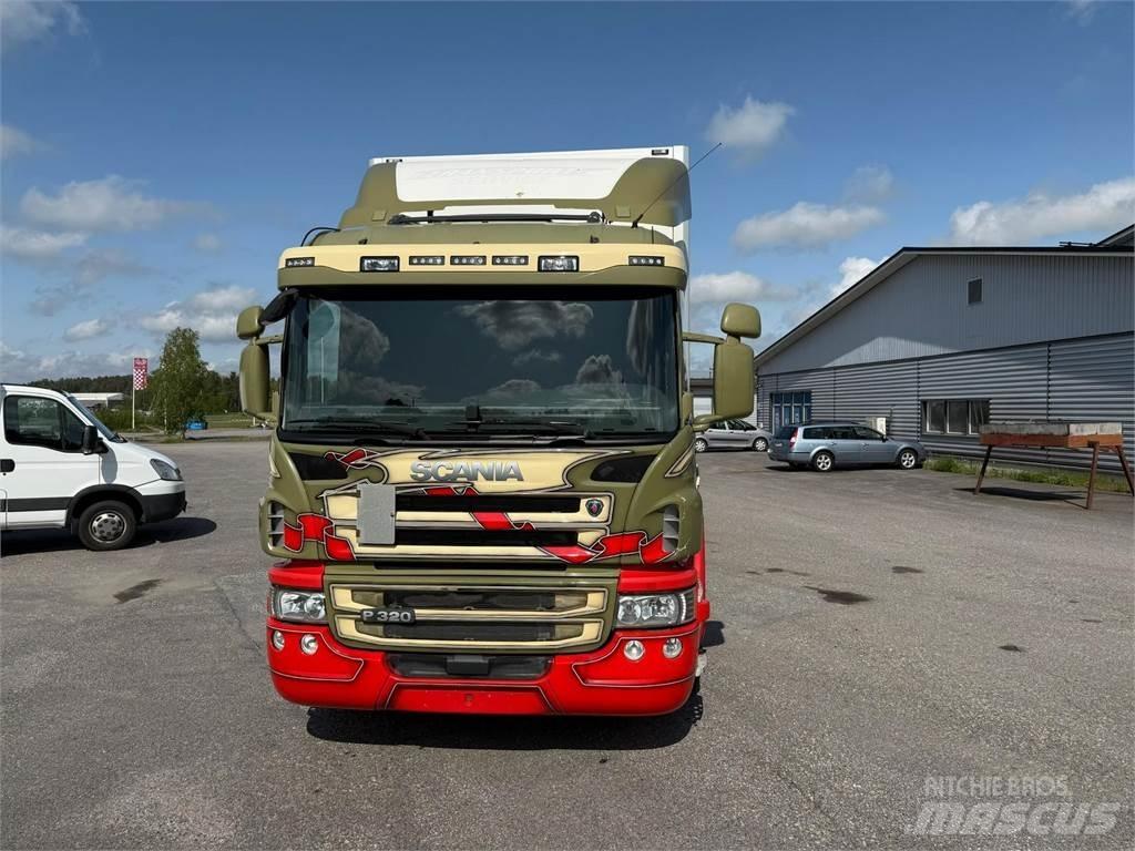 Scania P320 4x2 厢式货车