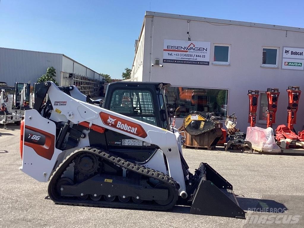 Bobcat T86 滑移装载机