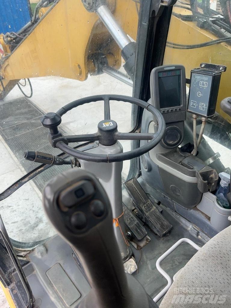 CAT M 313 D VAH 轮式挖掘机