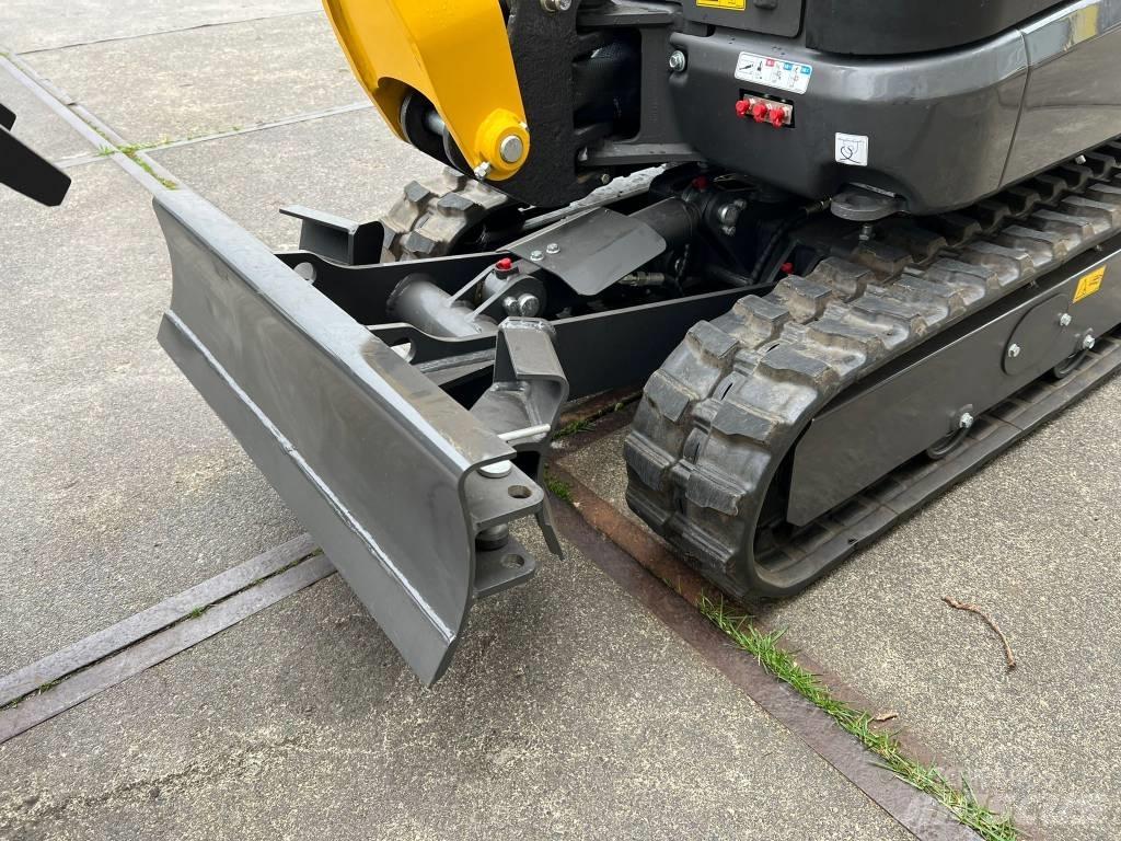 New Holland E 14 D 小型挖掘机