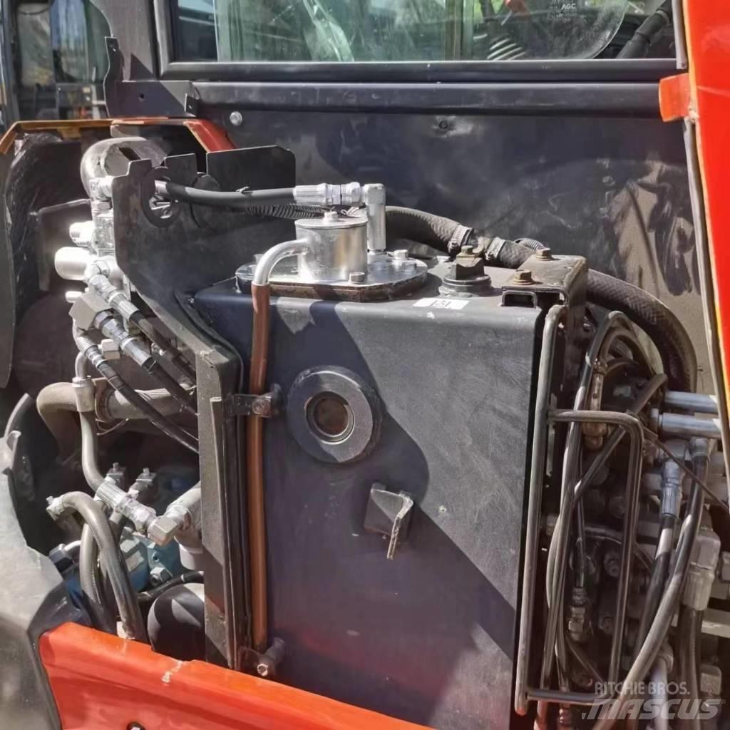 Kubota U 35 小型挖掘机
