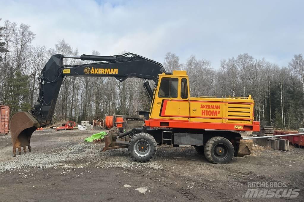 Åkerman H 10 M B 轮式挖掘机