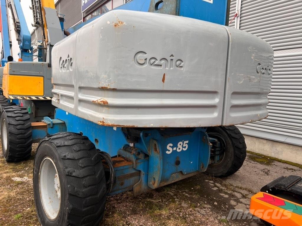 Genie S 85 曲臂高空工作平台