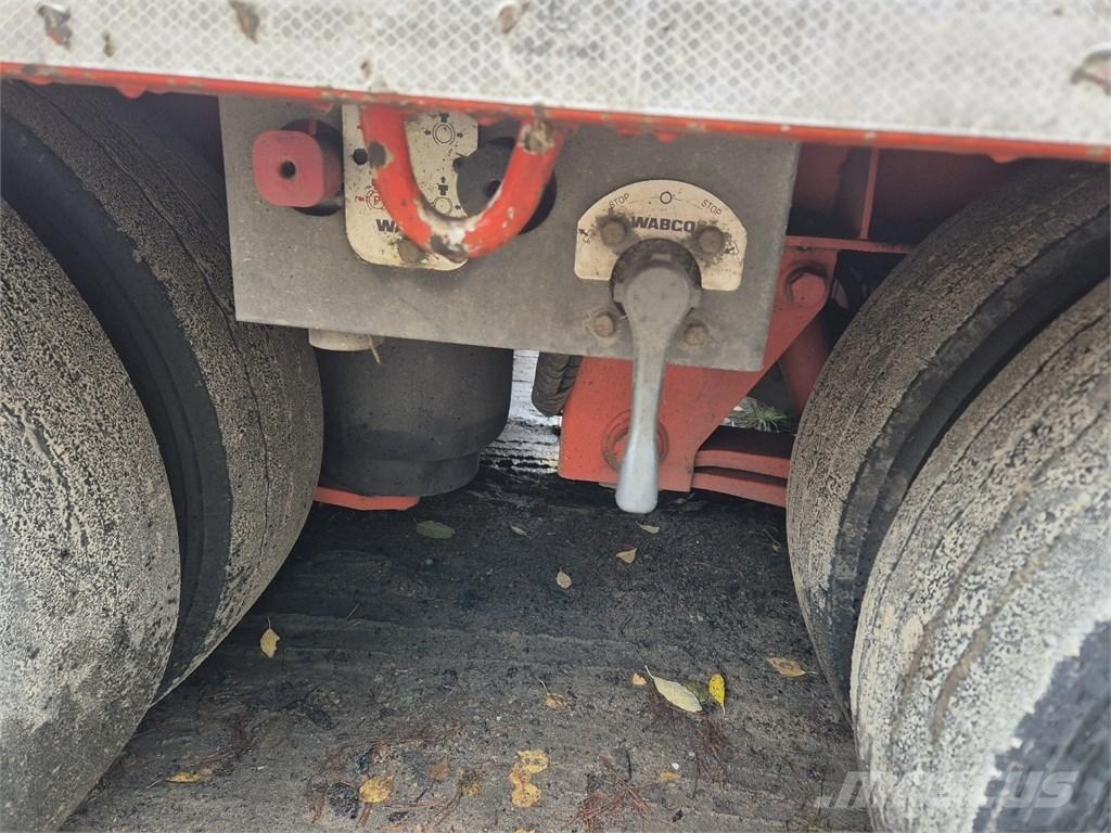 Bodex 4 AXEL 低平板半挂车