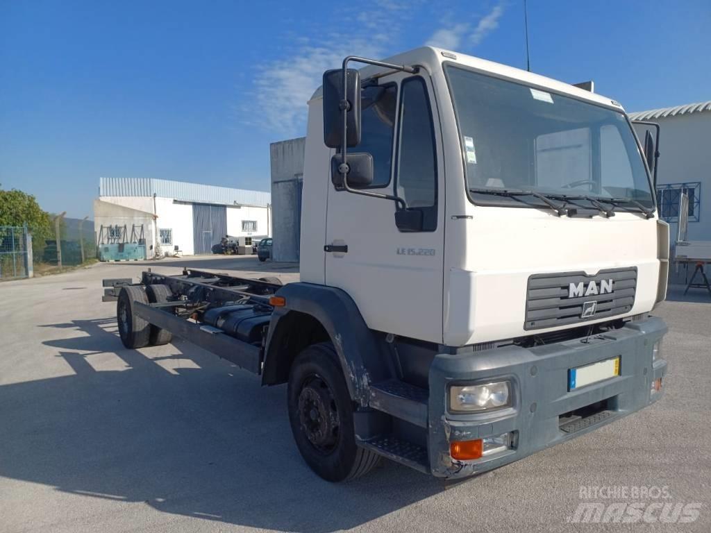 MAN 15.225 平板车