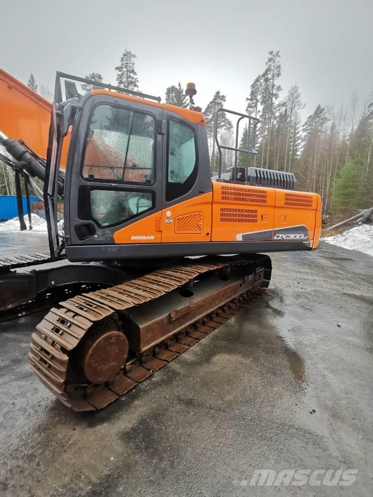 Doosan DX 300 LC-5 履带挖掘机