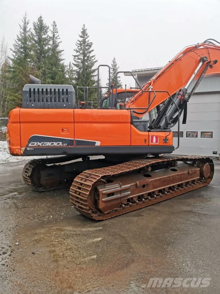 Doosan DX 300 LC-5 履带挖掘机