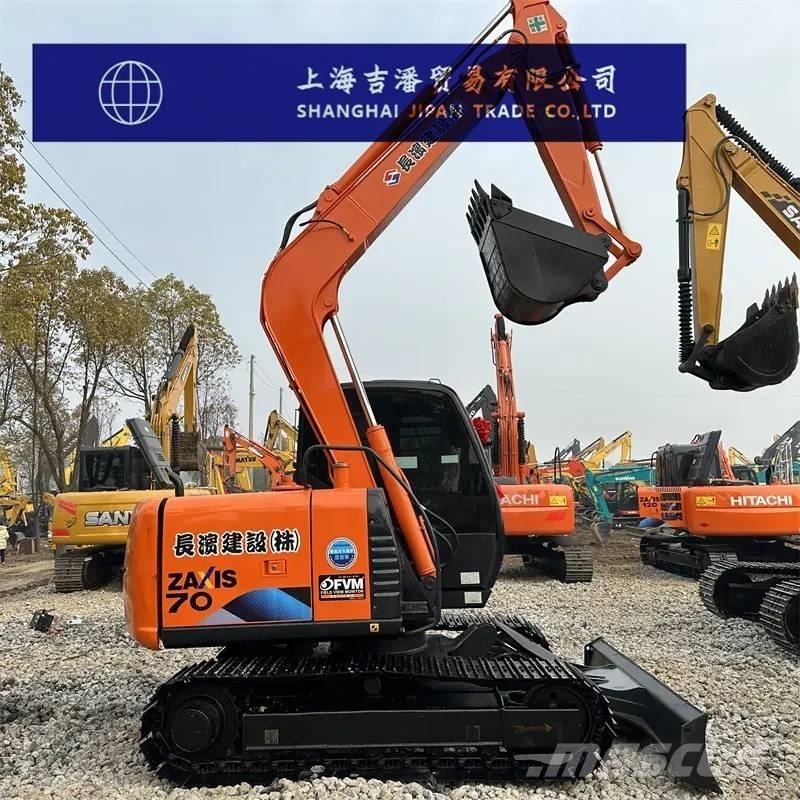 Hitachi ZX 70 小型挖掘机
