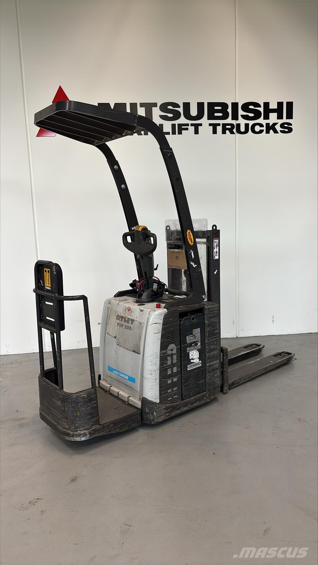 Atlet PDP200 行走式堆垛机