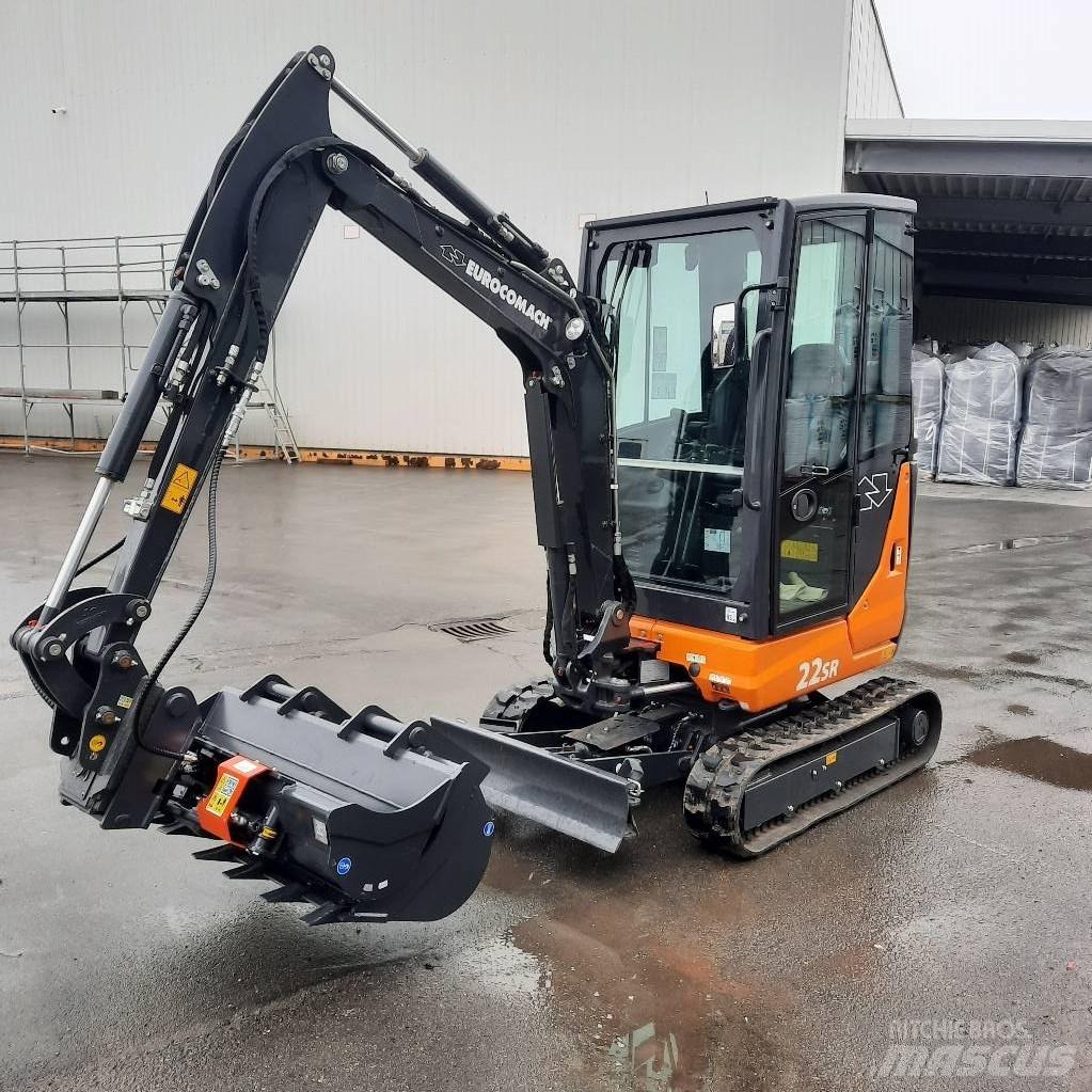 Eurocomach 22 SR 小型挖掘机