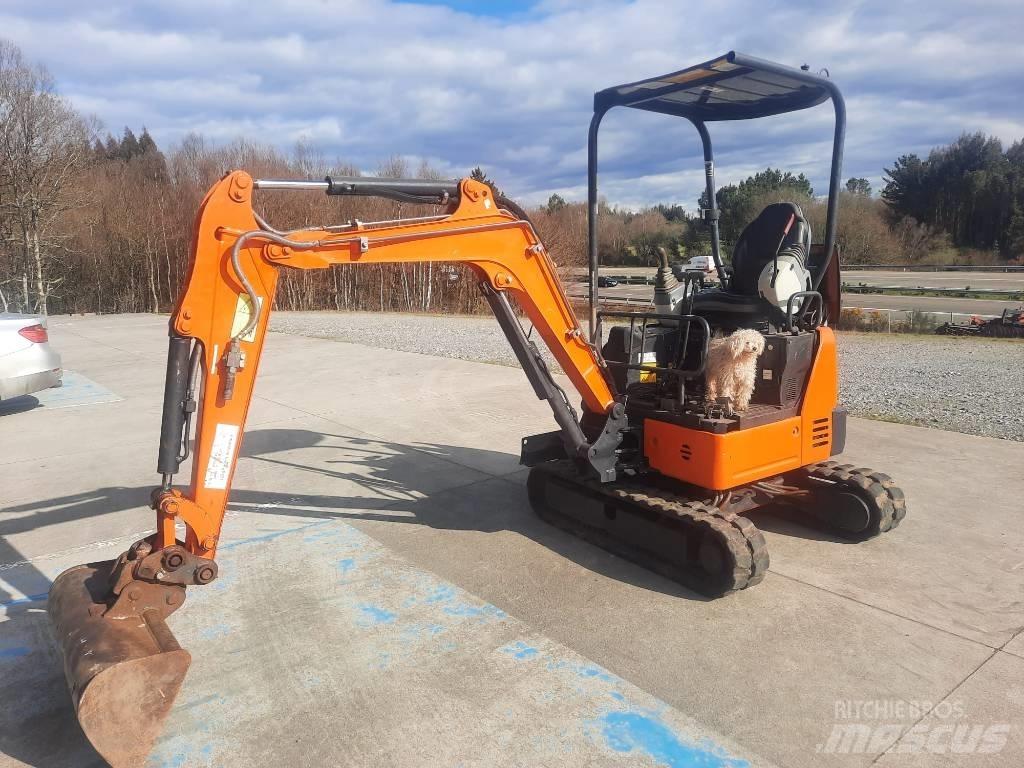 Hitachi ZX19U-5A 小型挖掘机
