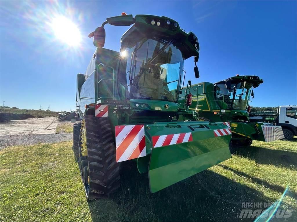 John Deere S780 联合收割机