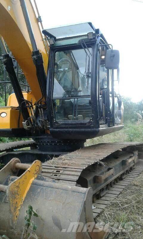 JCB JS220LC 履带挖掘机