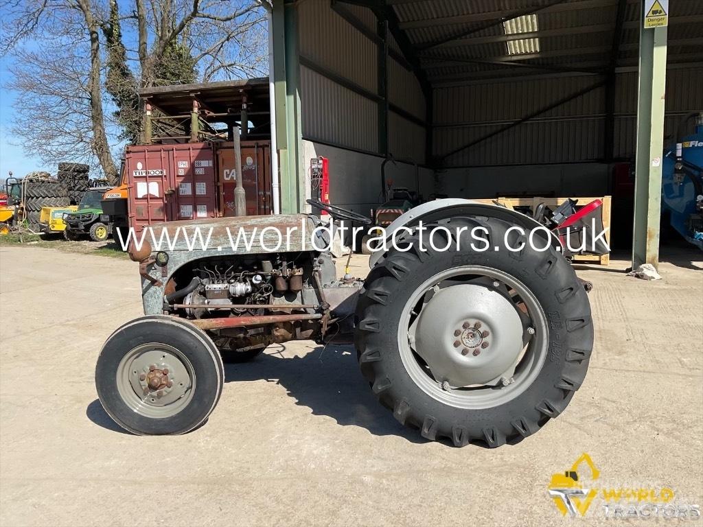 Ferguson TRACTOR 拖拉机/农用车