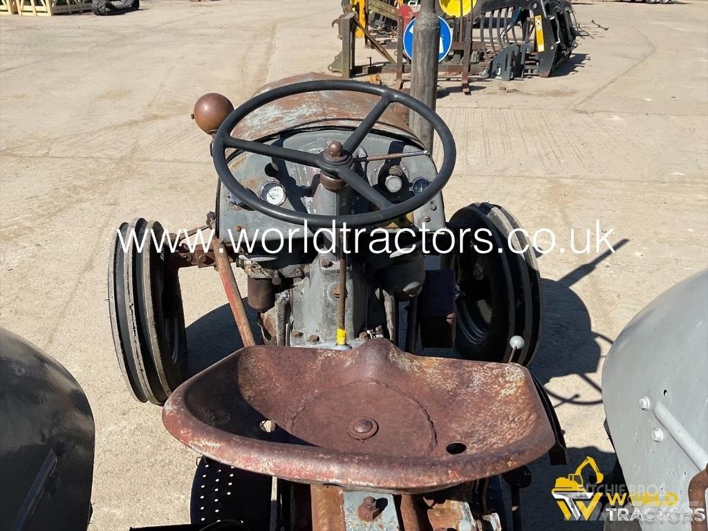 Ferguson TRACTOR 拖拉机/农用车