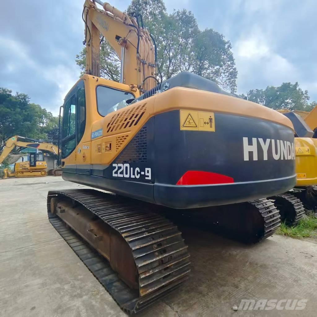 Hyundai R220LC-9S 履带挖掘机