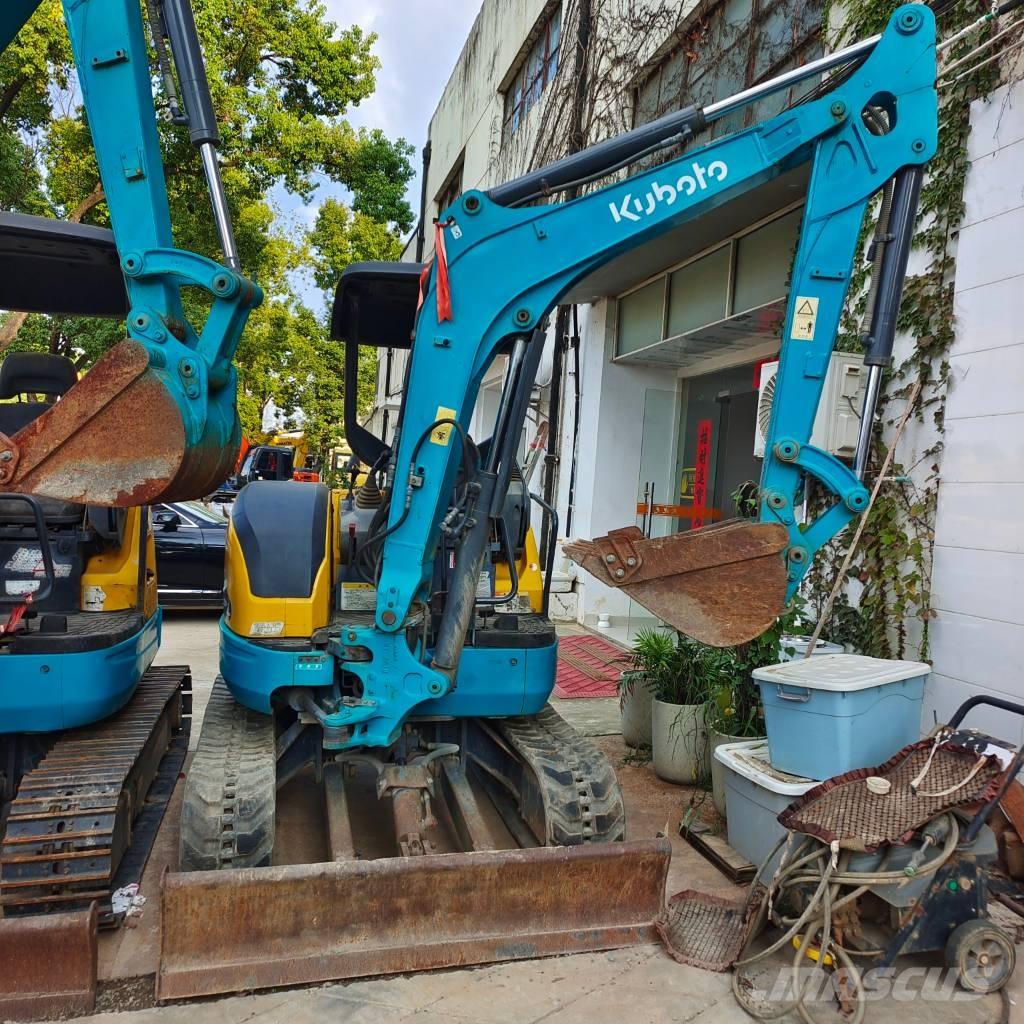 Kubota U 30 小型挖掘机