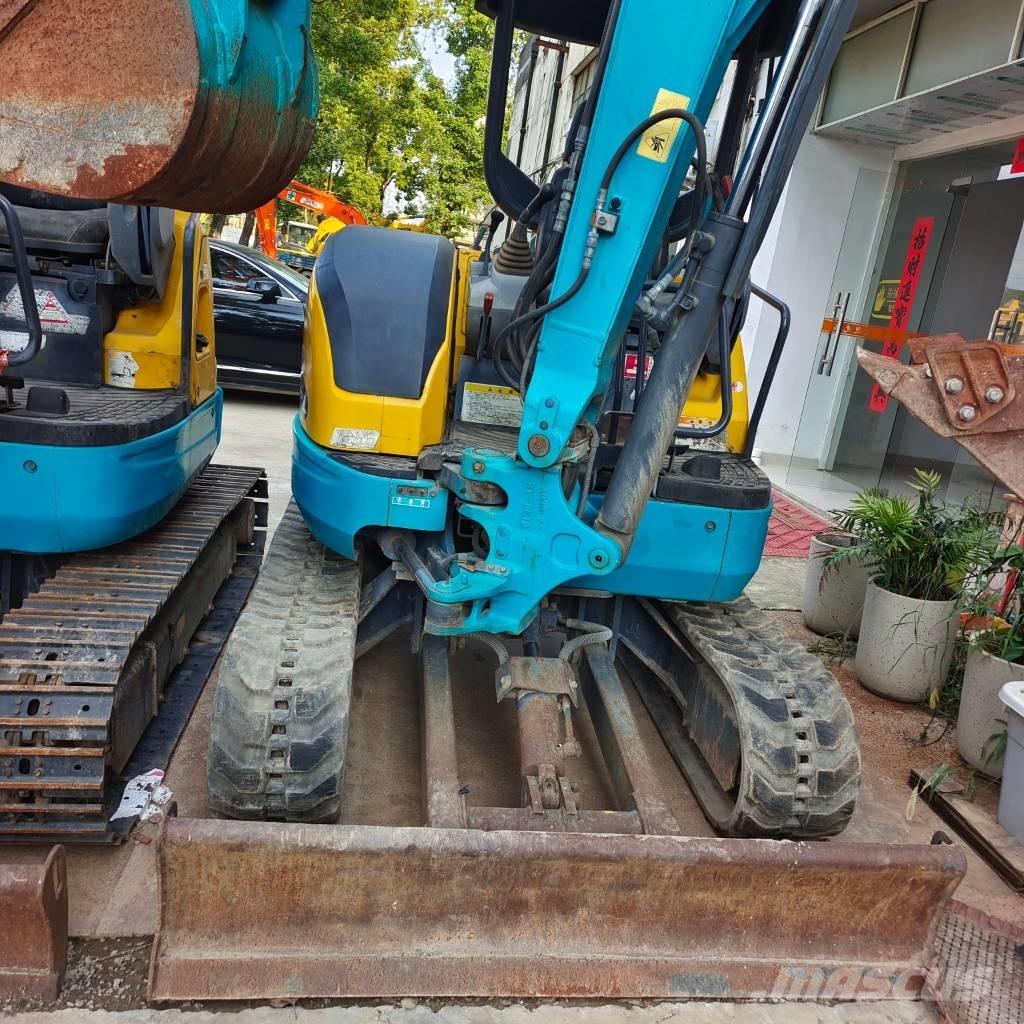 Kubota U 30 小型挖掘机