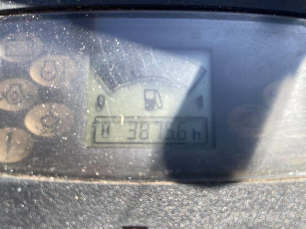 JCB 8026 小型挖掘机