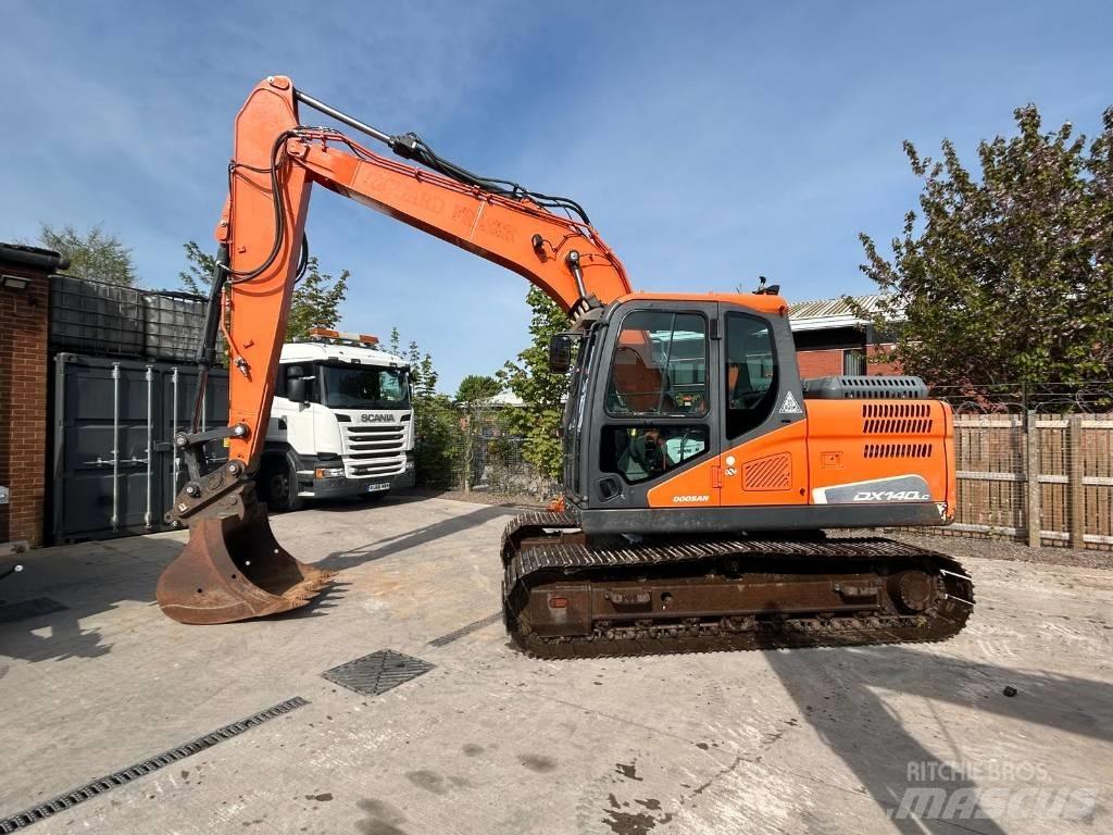 Doosan DX 27 Z 小型挖掘机