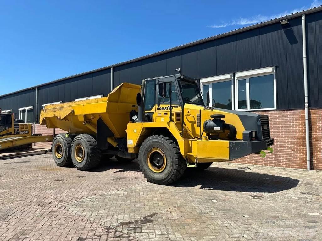 Komatsu HM300-2 铰接式自卸车
