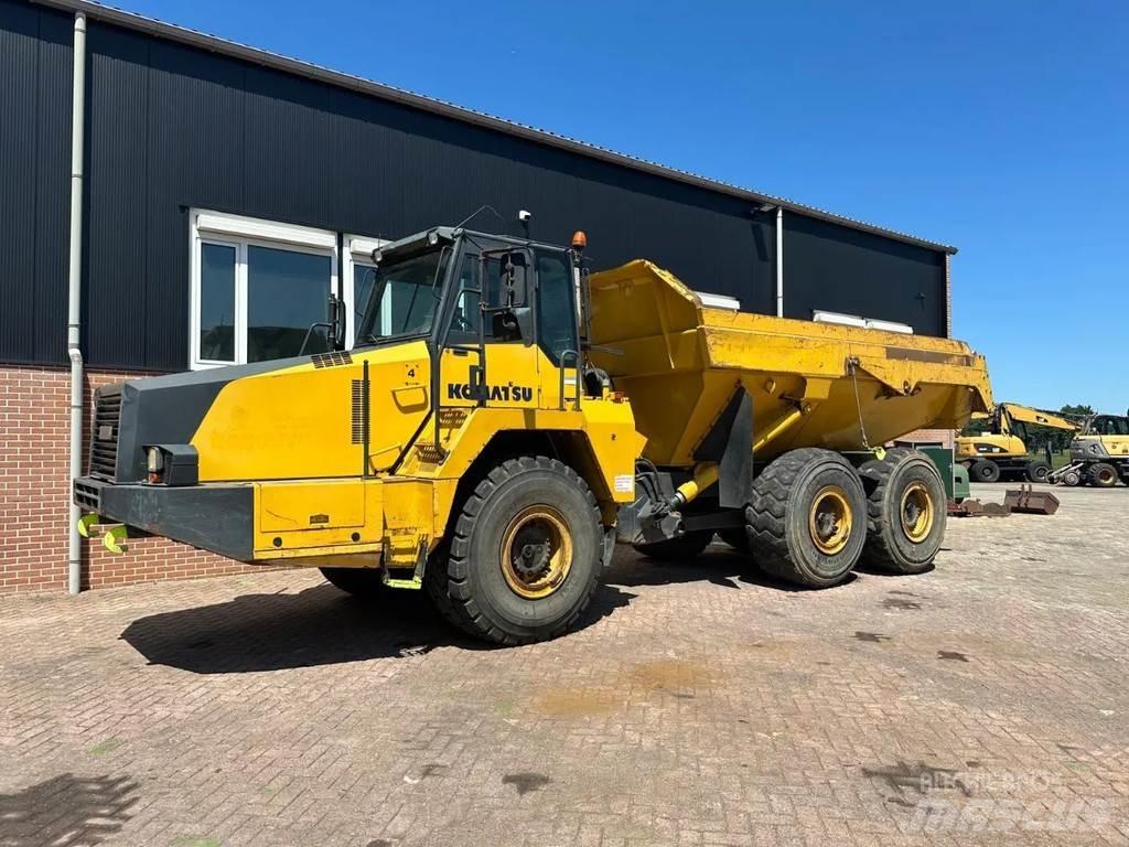 Komatsu HM300-2 铰接式自卸车