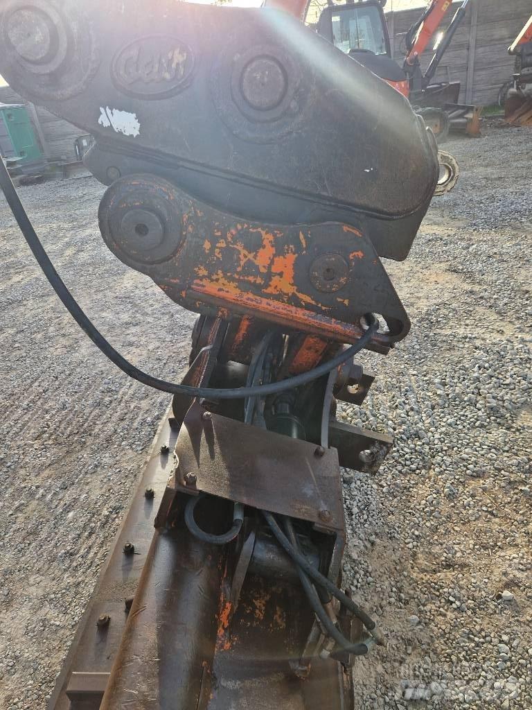 Hitachi ZX 160 LC-5 履带挖掘机