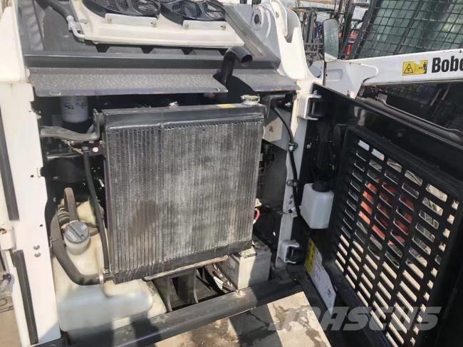 Bobcat S 16 滑移装载机