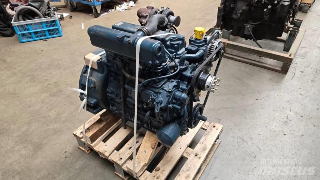 Kubota V2403-T 发动机