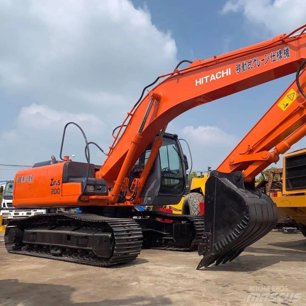 Hitachi zx200 履带挖掘机