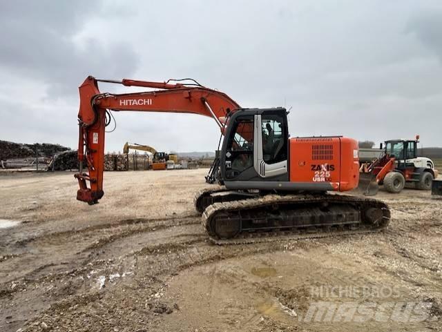 Hitachi USRLC225 履带挖掘机
