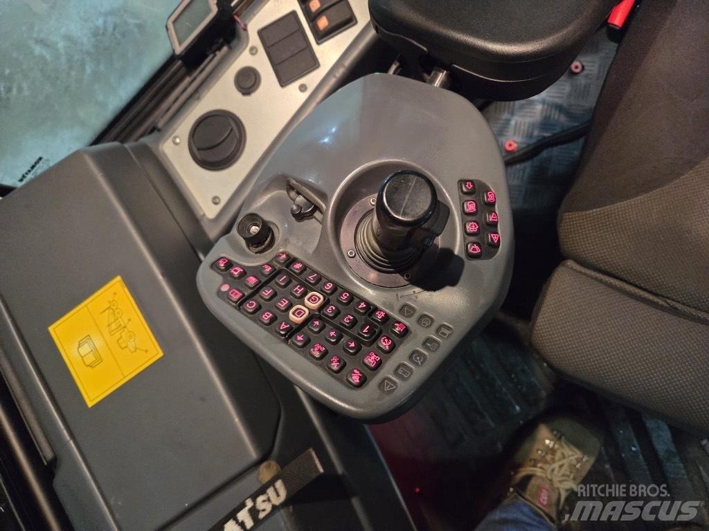 Komatsu 855.1 集运机