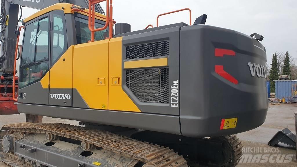 Volvo EC 220 E 履带挖掘机