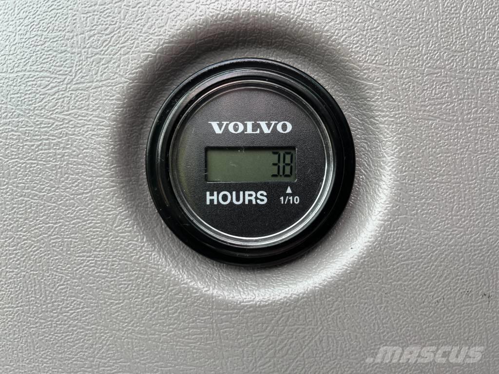 Volvo ECR 88 D PRO 中型挖掘机