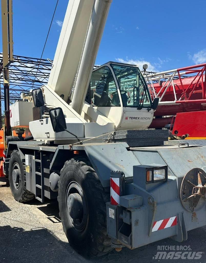 Terex A450 越野轮胎起重机︳越野吊︳越野起重机︳移动式起重机