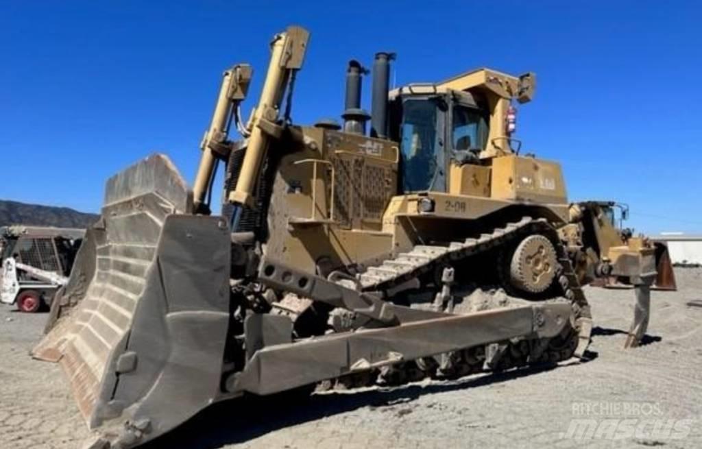 CAT D10T 履带式推土机