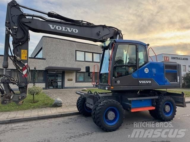 Volvo EW 180 E 轮式挖掘机