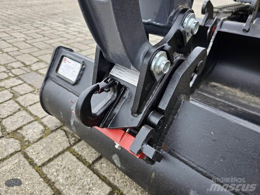 Schaeff TC08 小型挖掘机