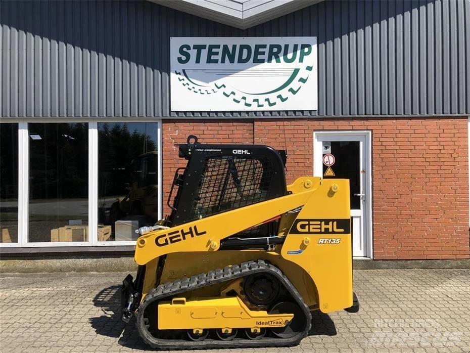 Gehl RT135 滑移装载机