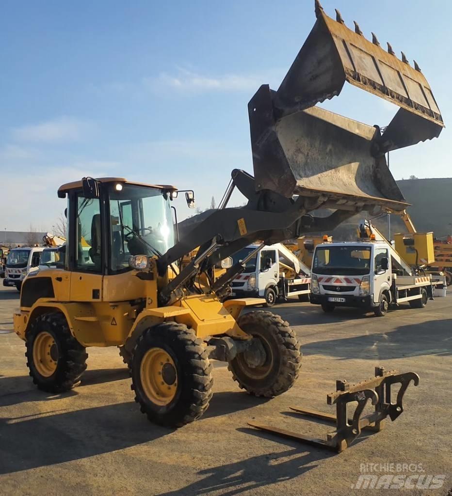 Volvo L30G 轮式装载机